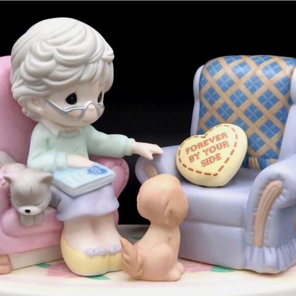 Other - Precious Moments Grandma with Pets Heartfelt Memory Collectible 💖🐾 W/ COA